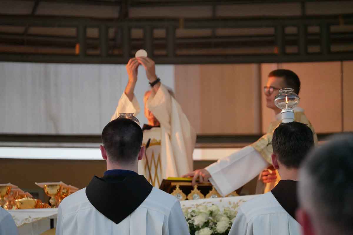 Eucaristia • Medjugorje
